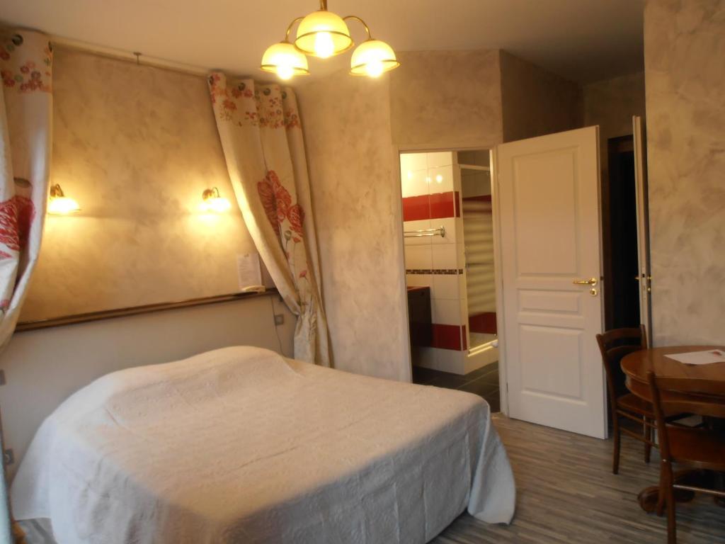 Hotel Panoramic Et Des Bains Luz-Saint-Sauveur Room photo